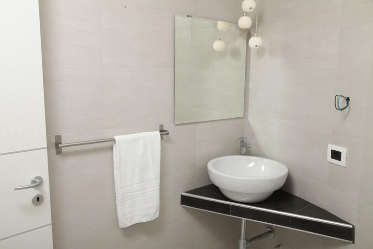 Bathroom 4, Maison Maneli Luxury B B, Rome