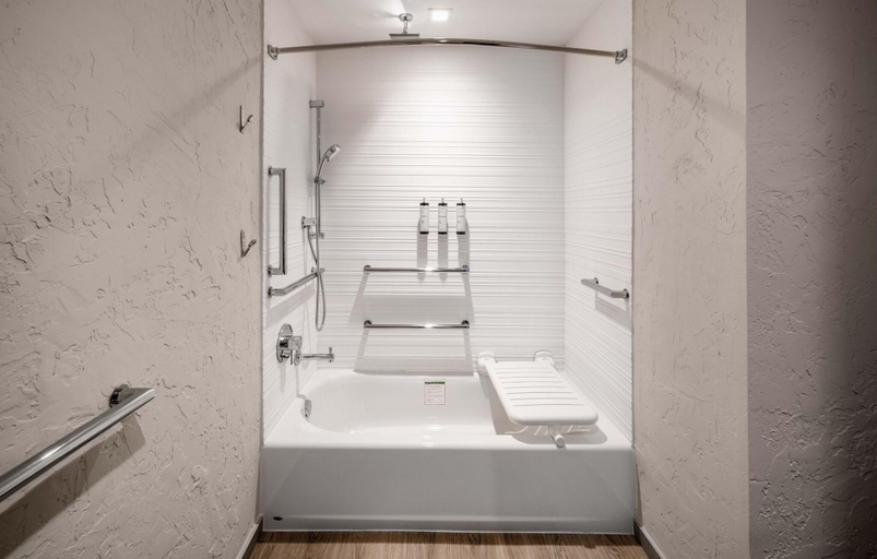 Bathroom 5, Summit Suites, Summit