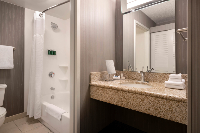 Bathroom 4, Sonesta Select Camarillo, Ventura