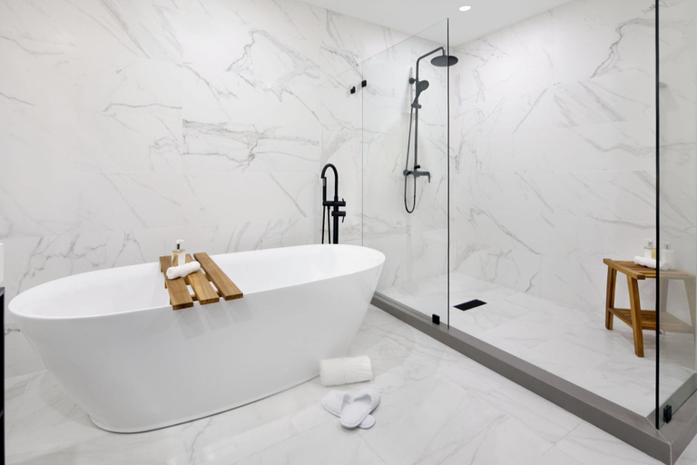 Bathroom 5, O2 Beach Club & Spa