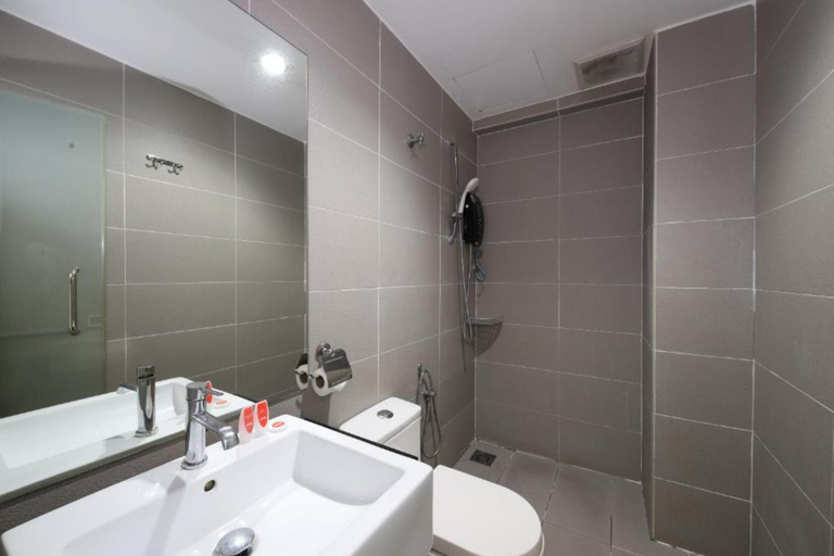 Bathroom 5, V Garden Hotel, Kuala Lumpur