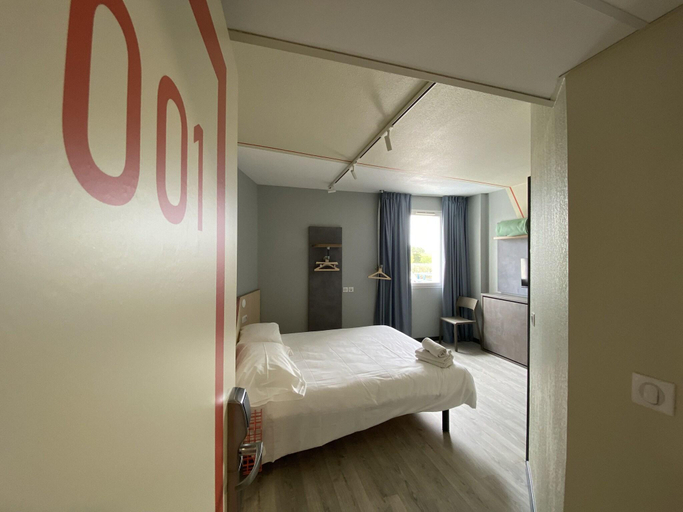 Bedroom 3, Ibis Budget Lunel Porte De Camargue, Gard
