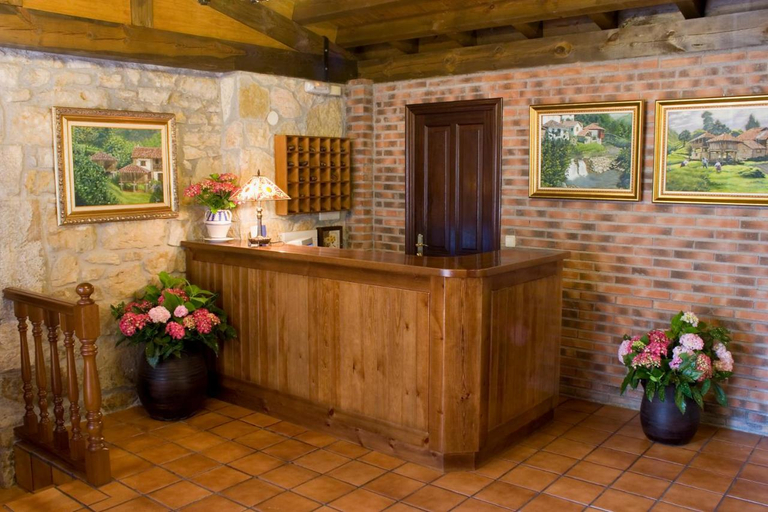 Public Area, Hotel Entremontes, Asturias