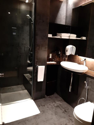 Bedroom 5, Holiday Inn Express NEW DELHI INT'L AIRPORT T3, West
