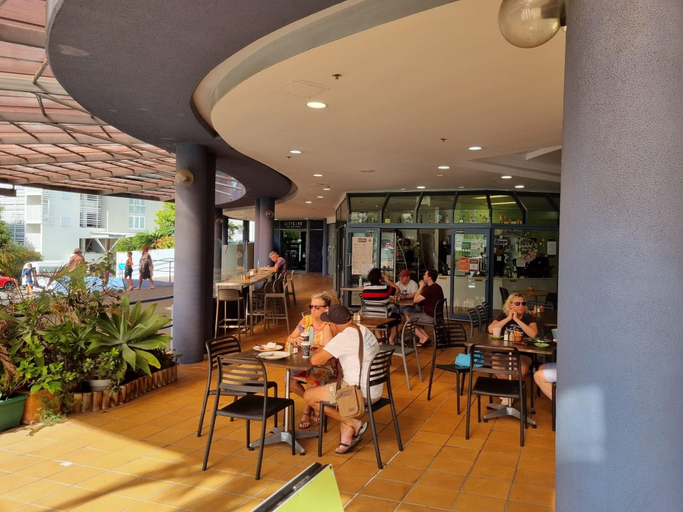 Food & Drinks, Centrepoint Holiday Apartments, Caloundra - Caloundra S.