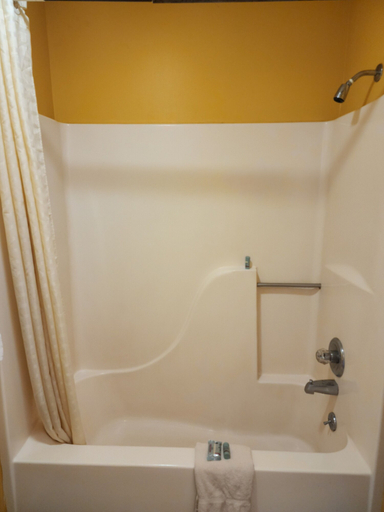 Bathroom 3, La Center Motel, Ballard