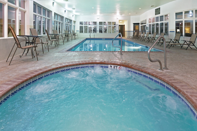 Sport & Beauty 2, Holiday Inn Express HEREFORD by IHG, Deaf Smith