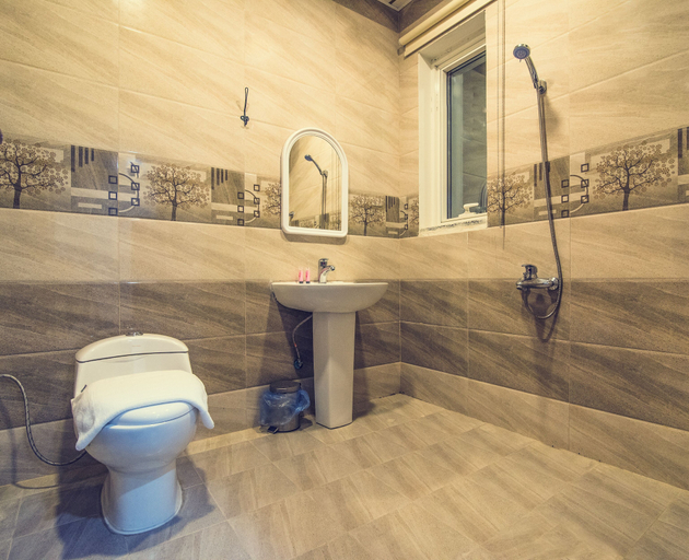 Bathroom 3, Suknai Aja Serviced apartments