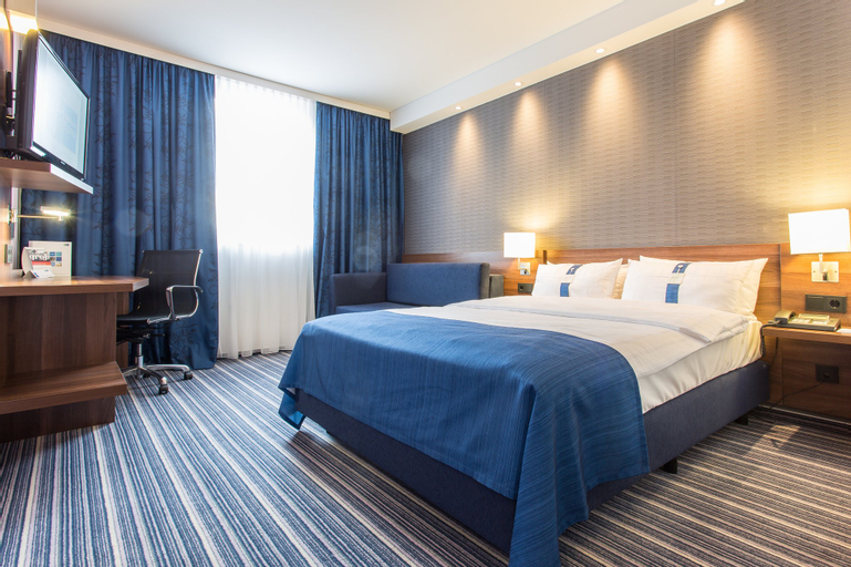 Bedroom 3, Holiday Inn Express NEUNKIRCHEN, Neunkirchen