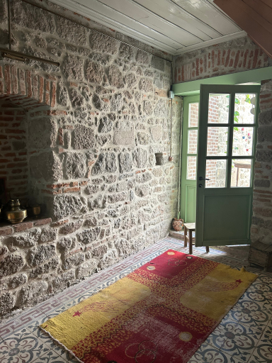 Others 3, Asclepius Boutique, Bergama