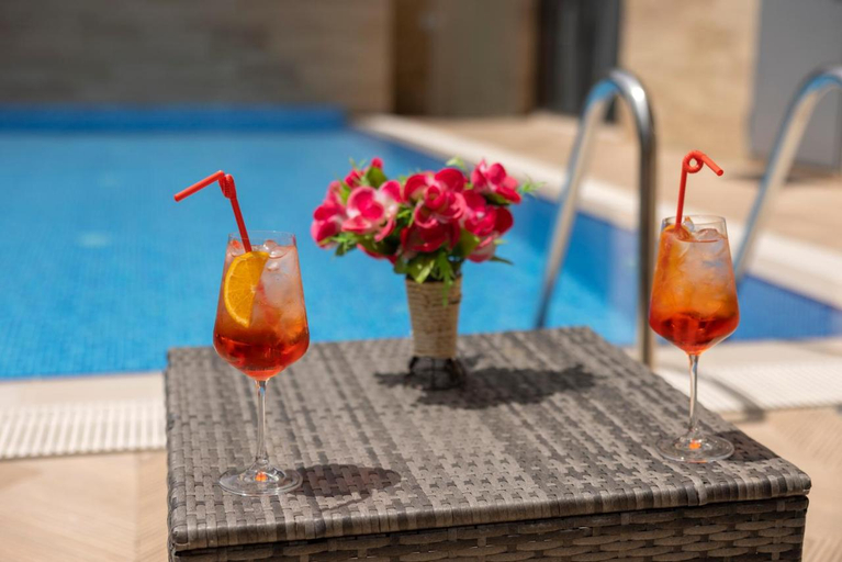 Food & Drinks 5, Hotel Residence Plaza, Tbilisi