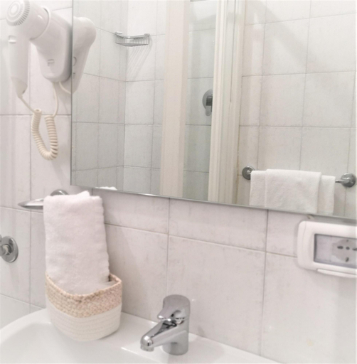 Bathroom 4, Plaza Rooms Ciampino, Rome