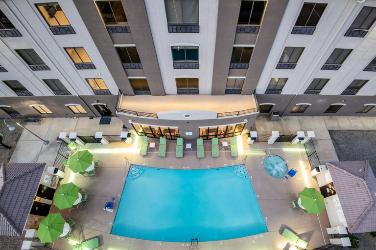 Sport & Beauty 2, Holiday Inn Express & Suites YUMA by IHG, Yuma