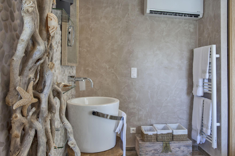 Bathroom 3, Casa del sole, Corse-du-Sud