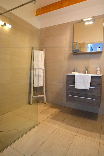 Bathroom 5, Les Terrasses Du Grand Large, Corse-du-Sud