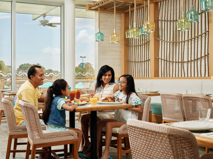 Food & Drinks 5, Margaritaville Lake Resort Lake Conroe, Montgomery