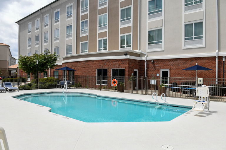 Sport & Beauty 2, Holiday Inn Express & Suites VALDOSTA WEST - MALL AREA by IHG, Lowndes