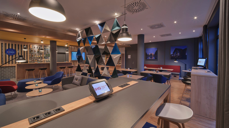 Others 2, Holiday Inn Express COLOGNE - MUELHEIM by IHG, Köln
