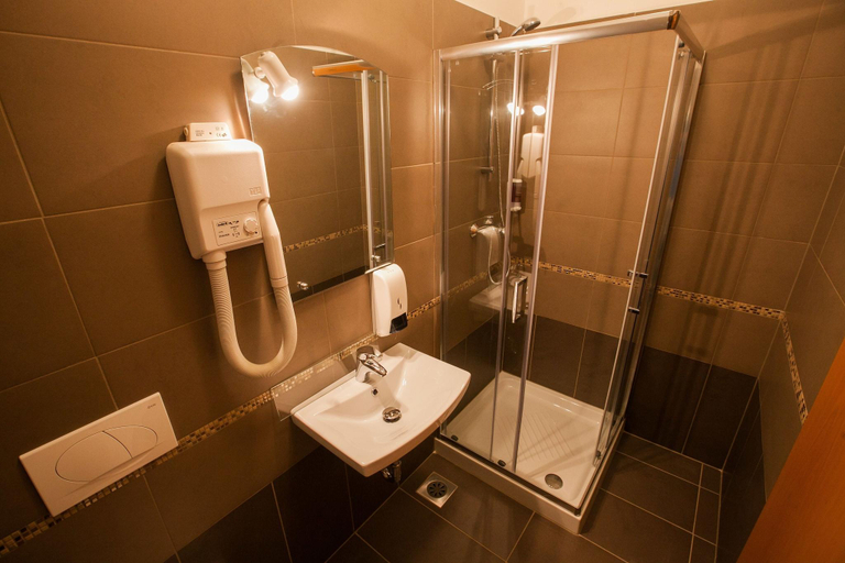 Bathroom 4, Hotel Center, Postojna