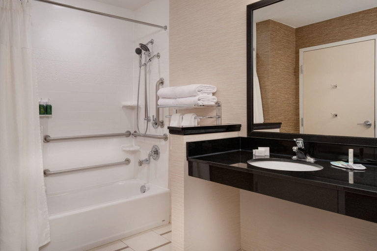 Bathroom 5, Fairfield Inn & Suites Moab, Grand