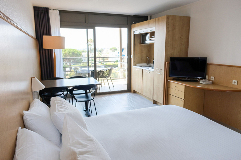 Bedroom 5, Résidence & Spa – Thalazur Antibes, Alpes-Maritimes