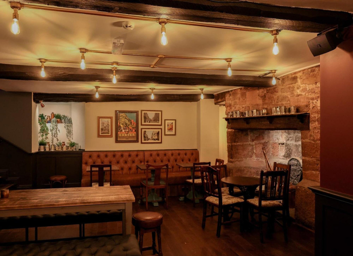 Food & Drinks 5, The Turks Head, Devon
