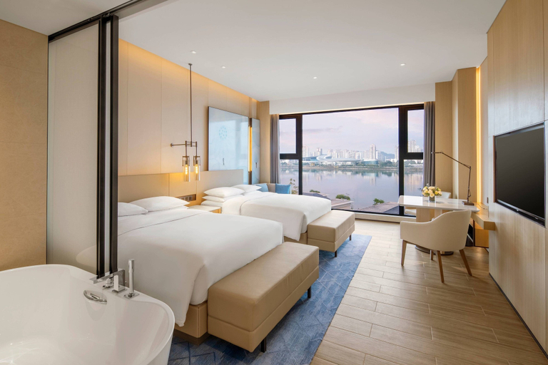 Bedroom 4, Suining Marriott Hotel, Suining