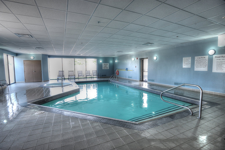 Sport & Beauty 4, Holiday Inn Express & Suites TORONTO AIRPORT WEST by IHG, Peel