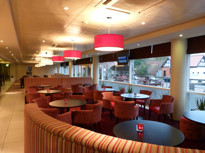 Food & Drinks 2, Holiday Inn Express CHESTER - RACECOURSE by IHG, Cheshire West and Chester