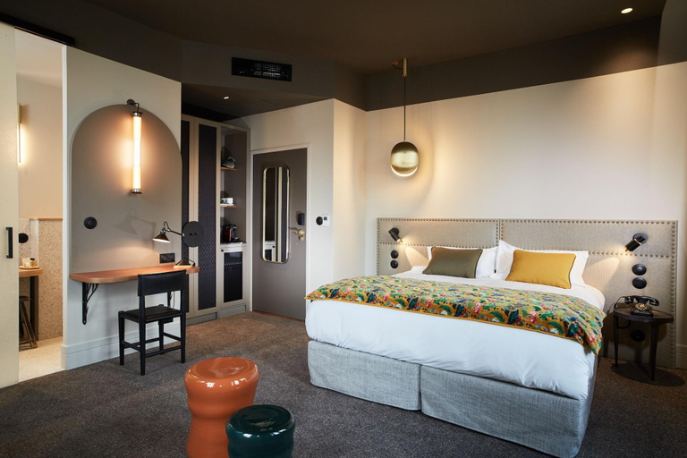 Bedroom 2, Hôtel De L'Abbaye, Rhône