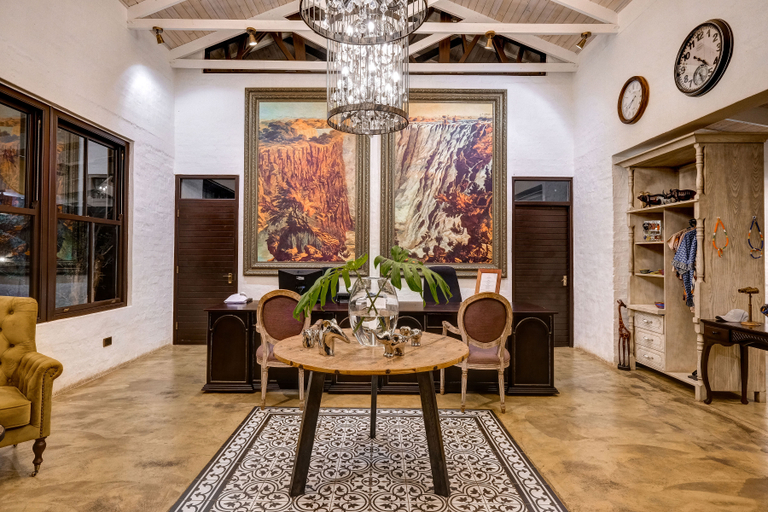 Public Area, Mbano Manor Hotel Victoria Falls, Hwange