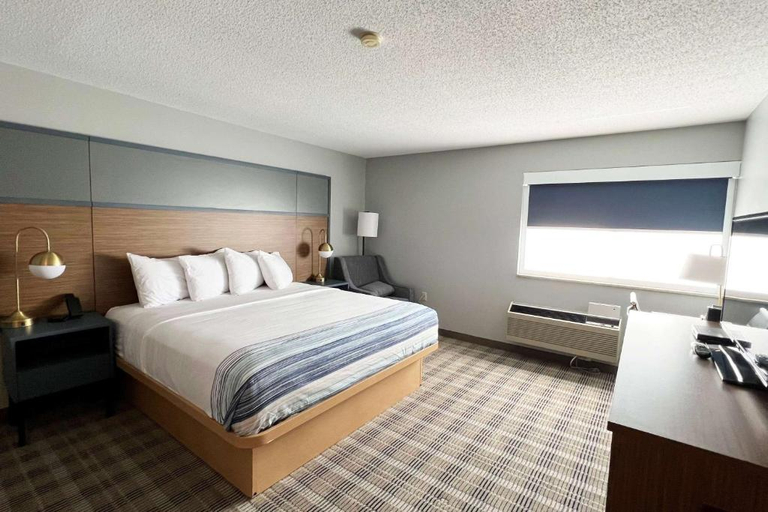 Bedroom 3, Americinn By Wyndham Marshfield, Wood