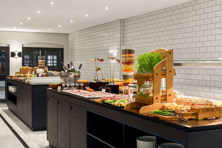 Food & Drinks 5, NH Collection Amsterdam Barbizon Palace, Amsterdam