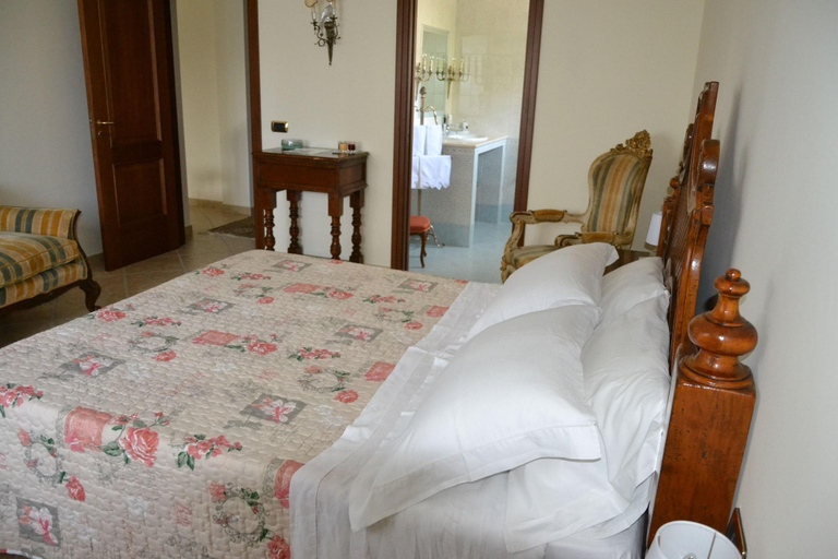 Bedroom 2, Villa Lucia, Bari