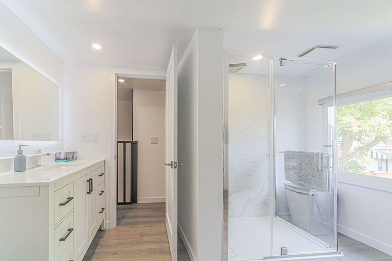 Bathroom 3, Niagara Vacation Home, Niagara
