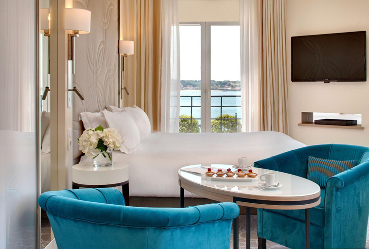 Bedroom 3, Grand Hôtel Thalasso & Spa, Pyrénées-Atlantiques