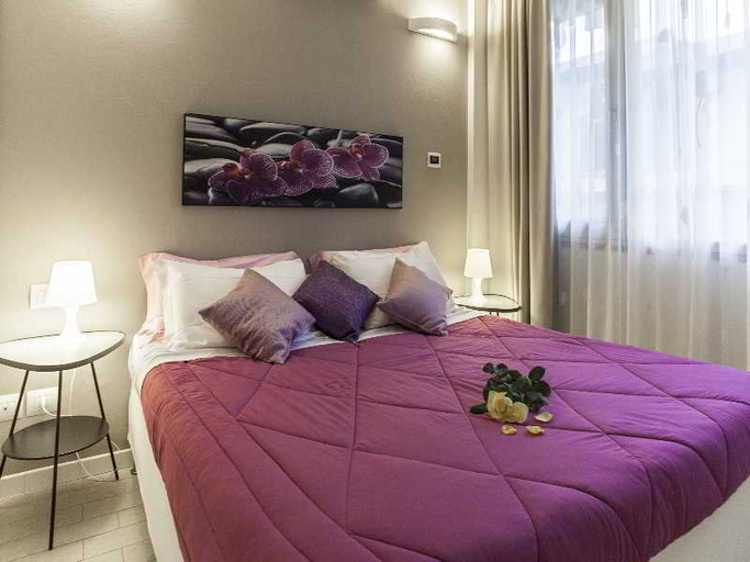 Bedroom 2, La Farina Apartments, Florence