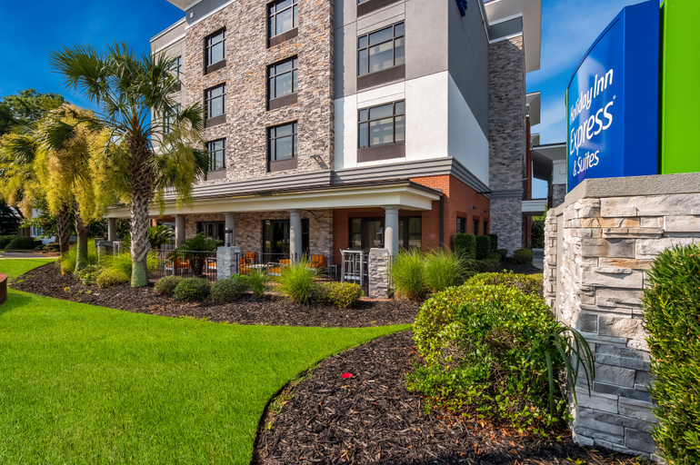 Exterior & Views 2, Holiday Inn Express & Suites LEXINGTON by IHG, Lexington