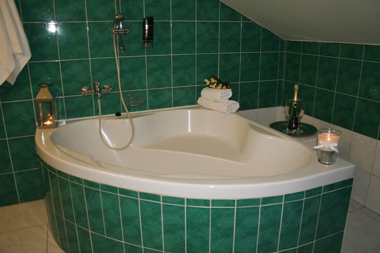 Bathroom 5, Anette, Praha 5