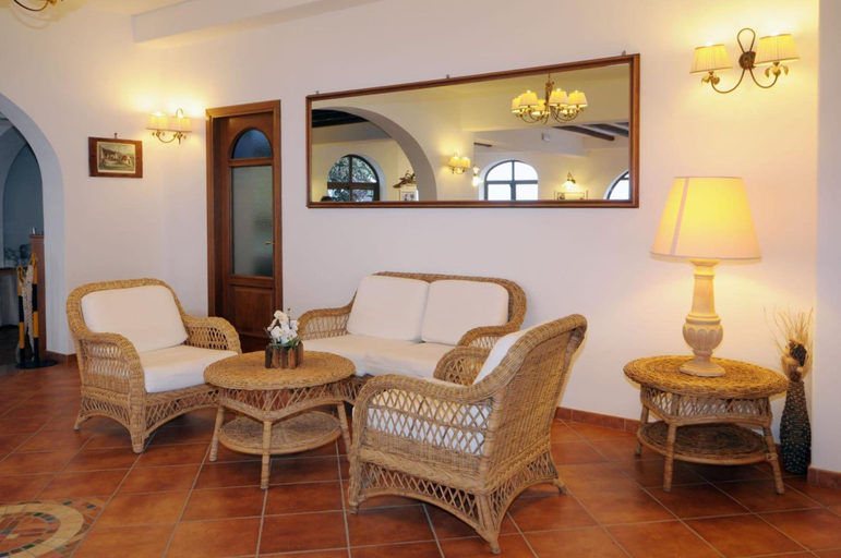 Public Area, Hotel Villaggio Stromboli, Messina