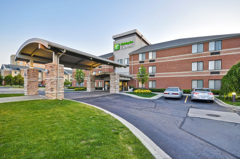 Holiday Inn Express ROMULUS / DETROIT AIRPORT, Wayne
