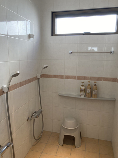 Bathroom 4, Pension Shimakaze, Motobu