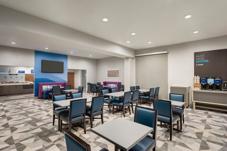 Food & Drinks 5, Holiday Inn Express DUMFRIES by IHG, Prince William