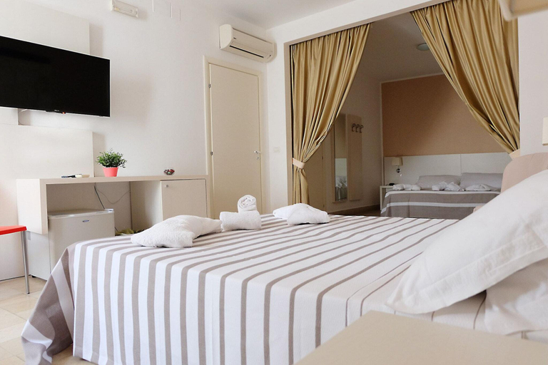 Bedroom 4, Hotel Mastrarua, Syracuse