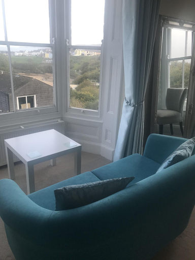 Bedroom 3, Highcliffe Hotel, Ceredigion