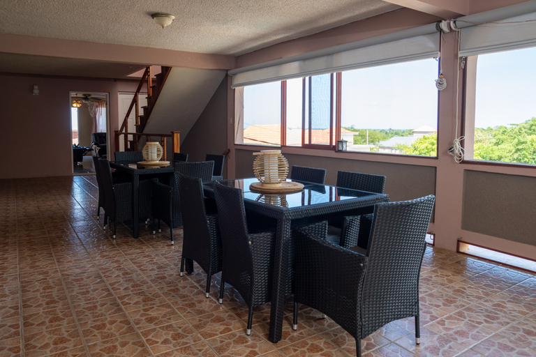 Food & Drinks, Vision With Dreams Villa, Paradise Point-Runaway Bay