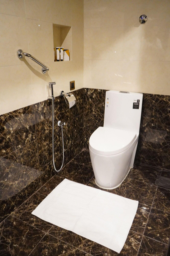 Bathroom 5, Alertiqaa Palace, Jeddah