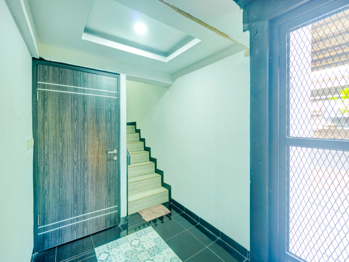 Public Area 2, OYO 93133 Hotel Moraja, Bekasi