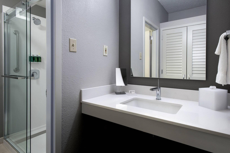 Bathroom 5, Courtyard Lincroft Red Bank, Monmouth