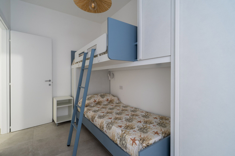 Room 5, 3440 Stella Di Mare Trilo 3 by Barbarhouse, Lecce